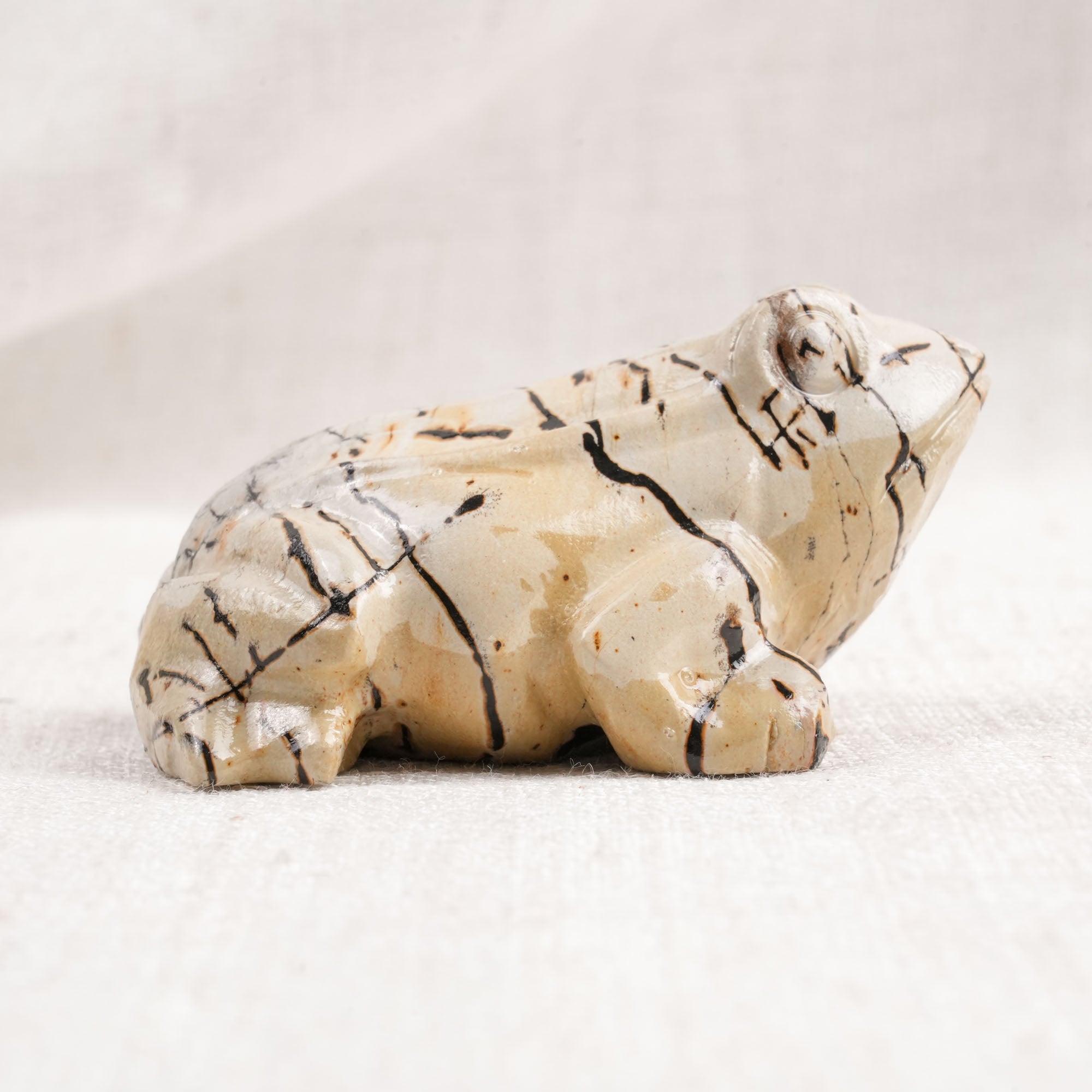 Picture Jasper Frog Carving