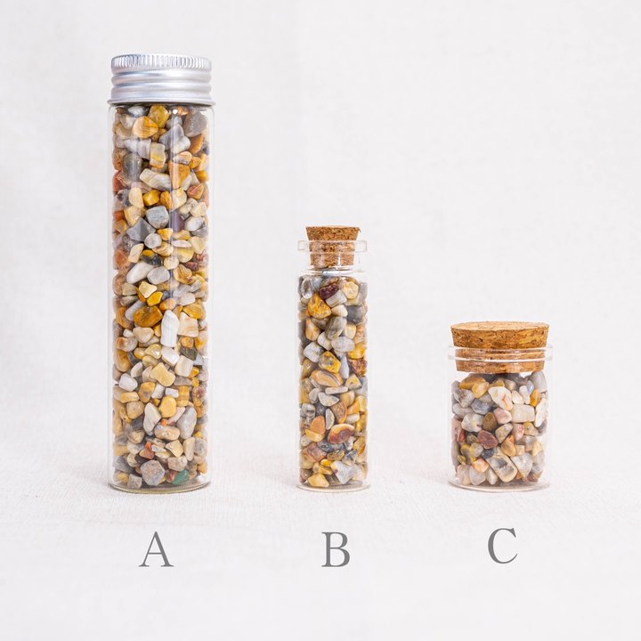 Crazy Agate Chips are ideal for creating unique and eye-catching jewelry.