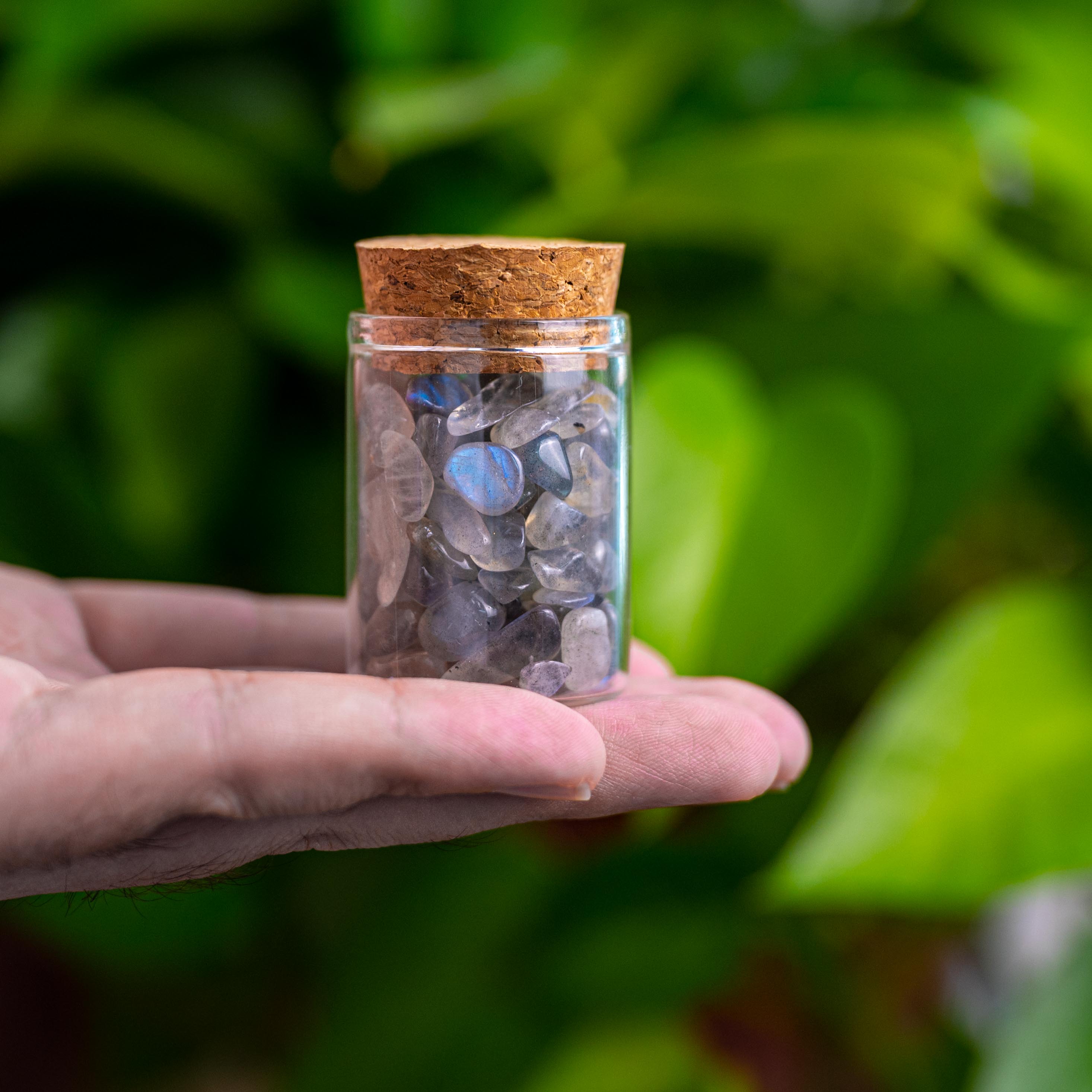 Use Labradorite Chips in your crystal grid for protection and strength.