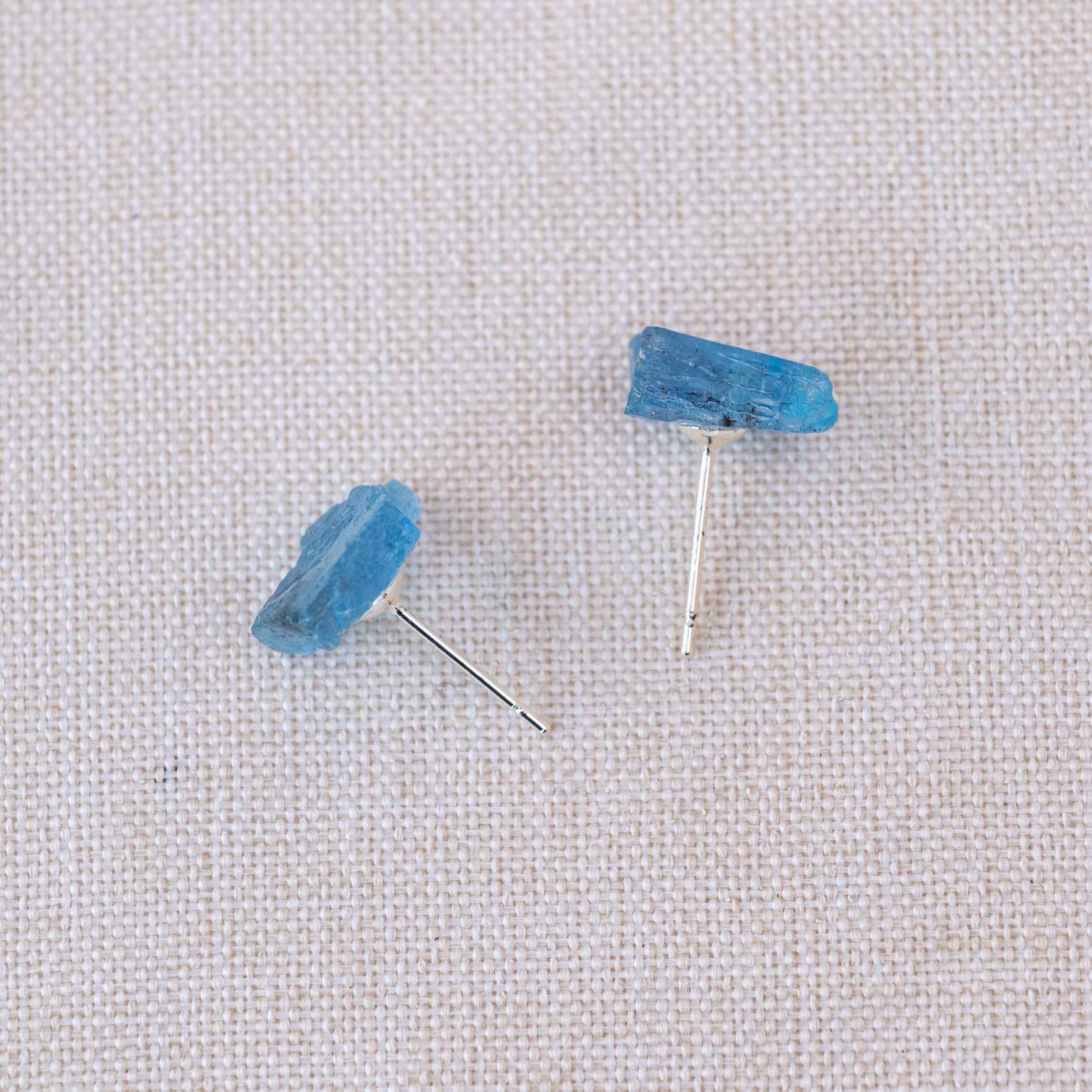 Crafted from genuine aquamarine, they are a beautiful accessory for any ensemble.