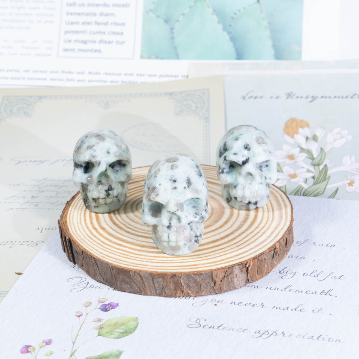 1.5-Inch Kiwi Jasper Skull In Bulk