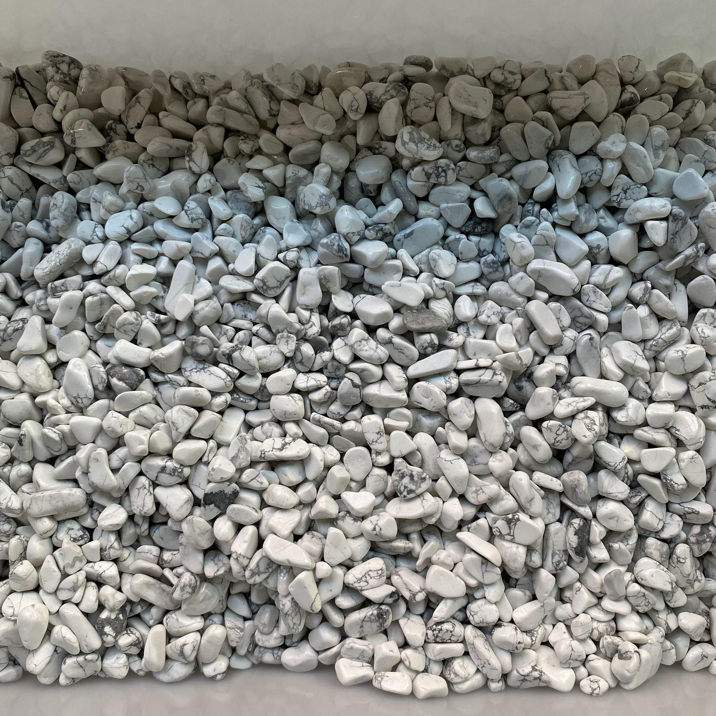 1-2cm Howlite Crushed Stones In Bulk