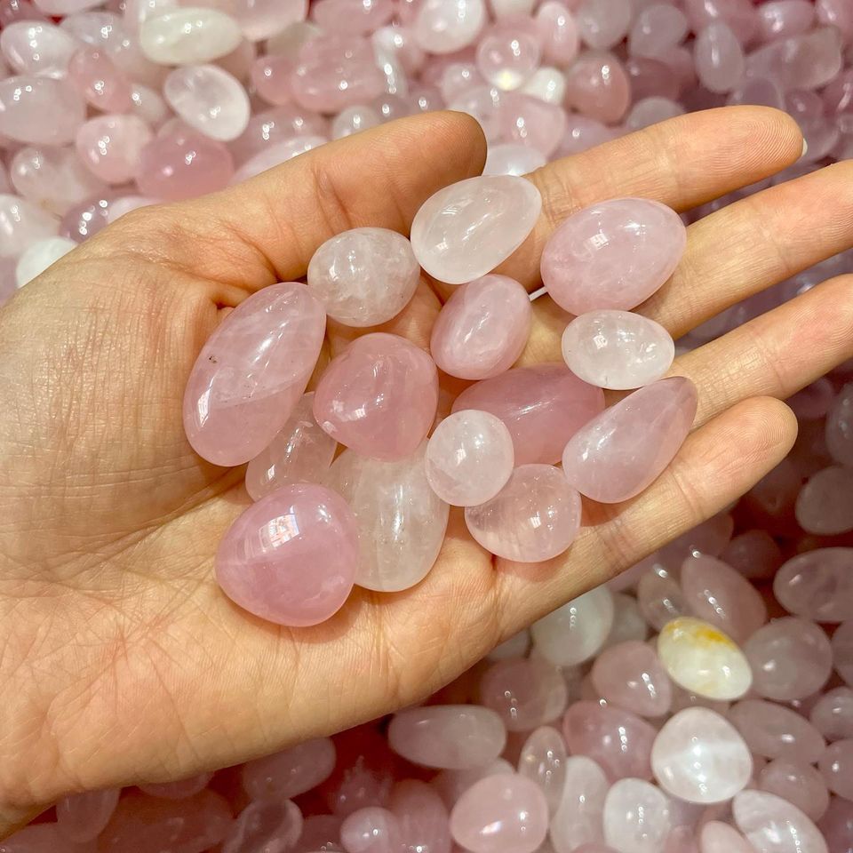 High-quality Rose Quartz Tumbled Stones In Bulk
