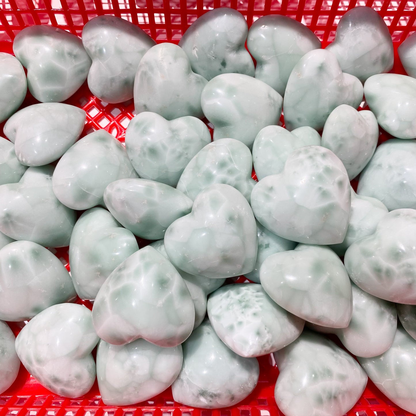 Alabaster Glass Heart Palm Stone In Bulk