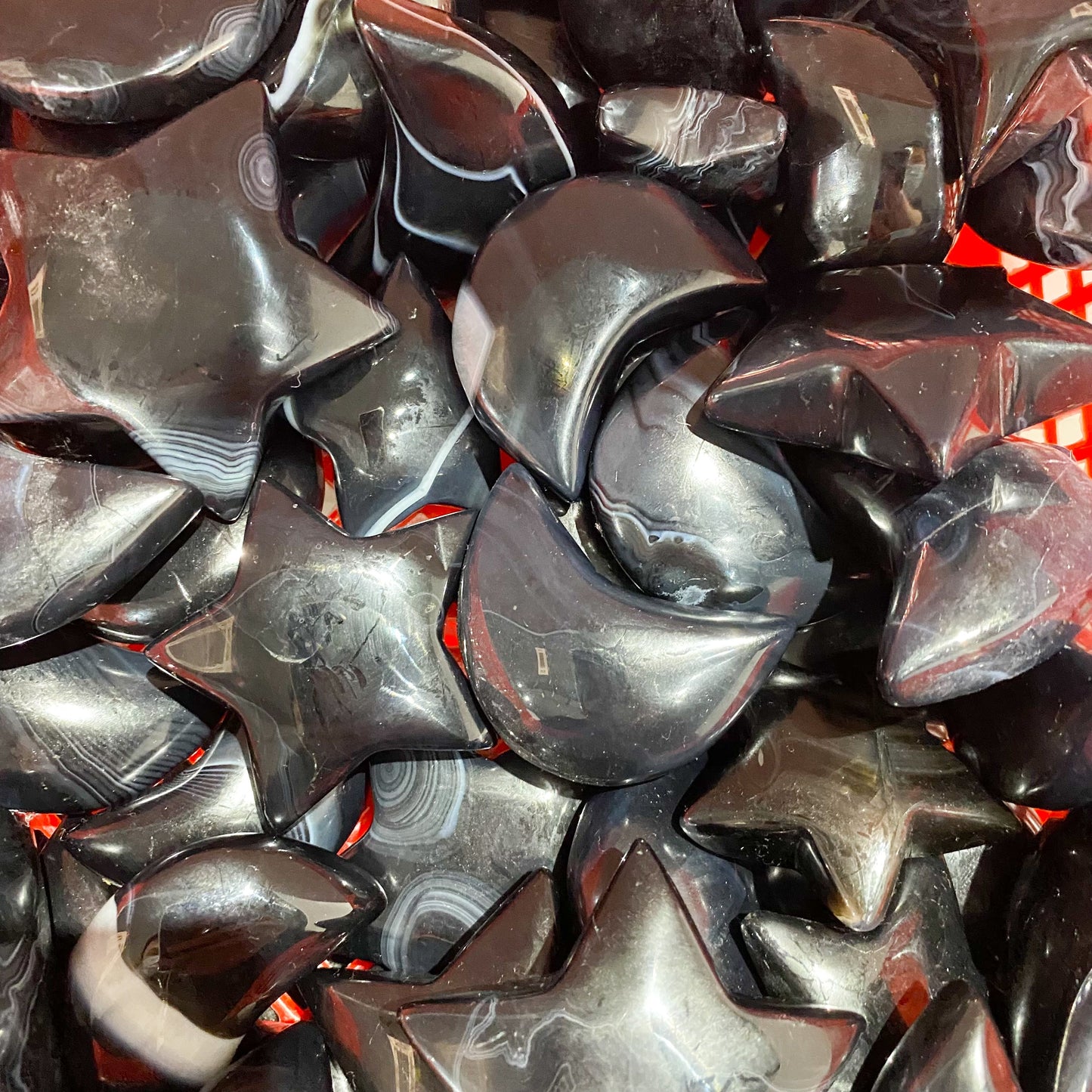 Black & White Lace Agate Palm Stone In Bulk