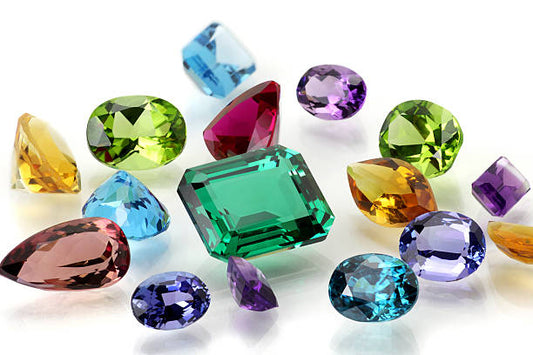 The Ultimate Birthstone Guide: Meanings, Energies & Monthly Magic