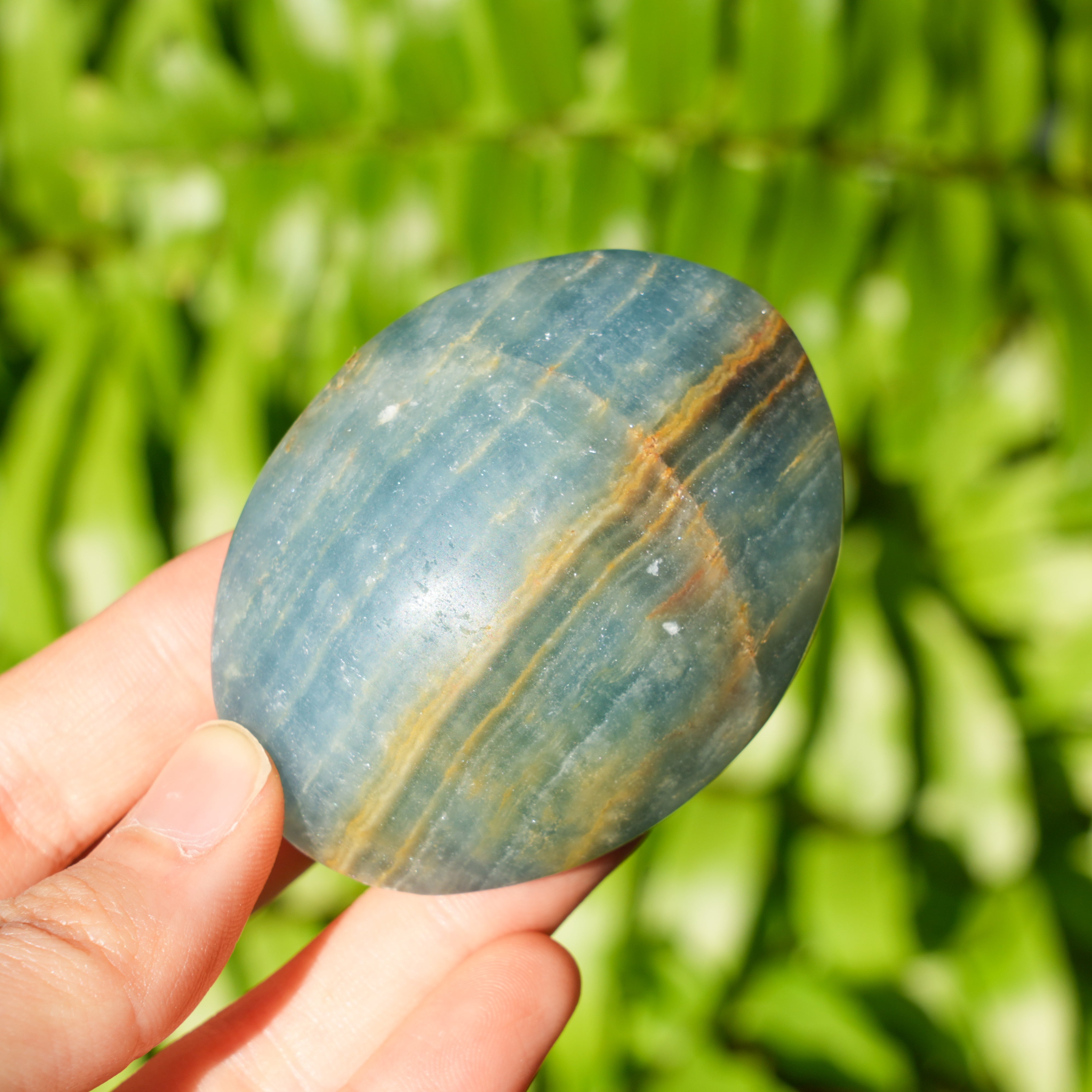 Blue Onyx Palmstone