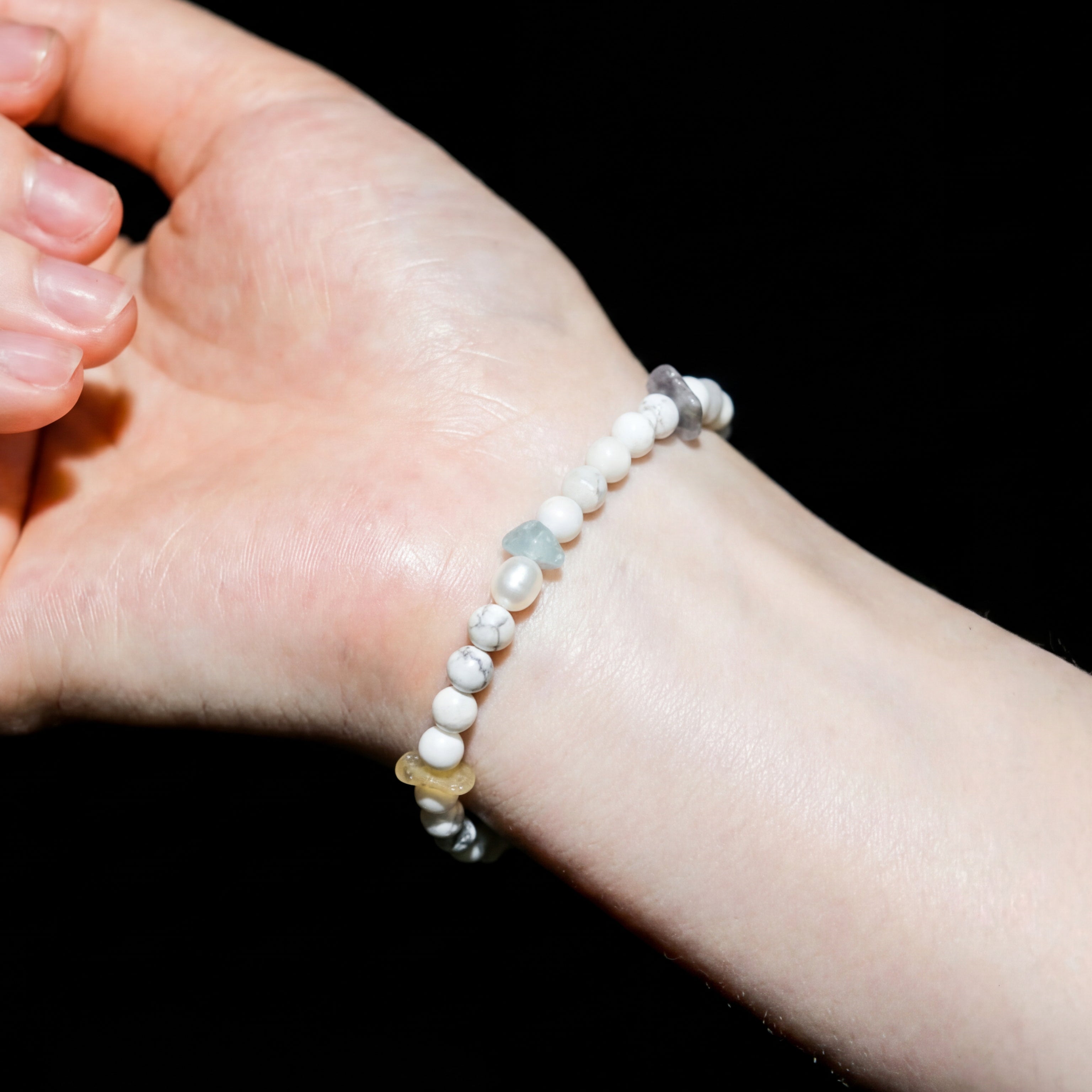 Howlite Pearl Handmade Bracelet
