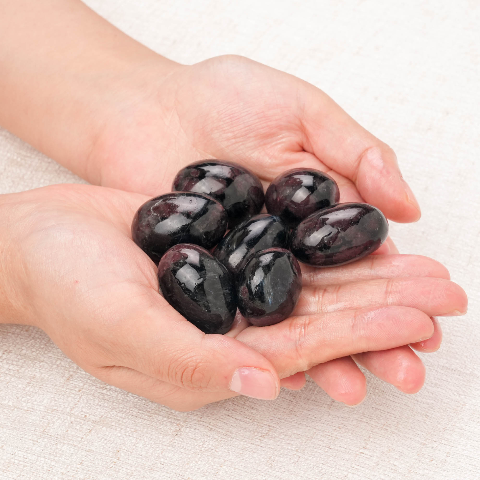 Garnet Tumbled Stone