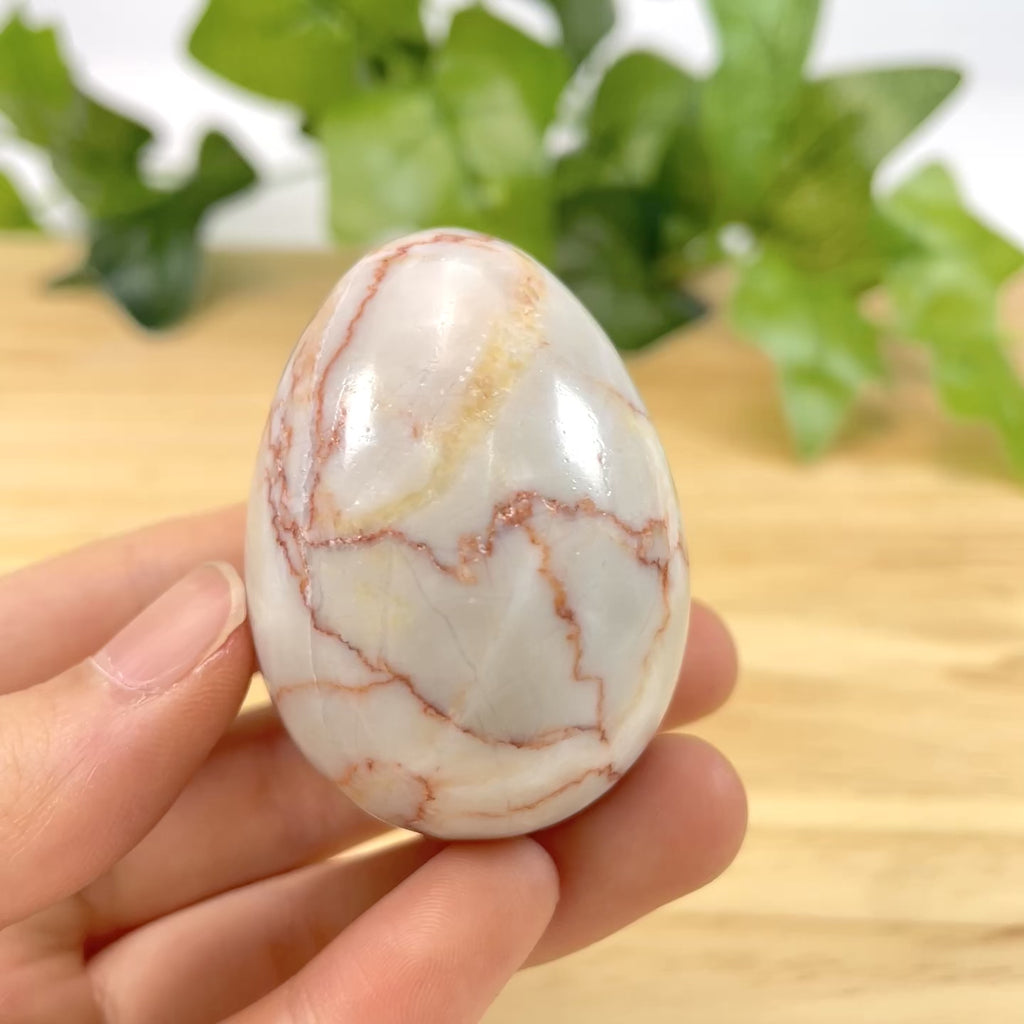 Red Network Crystal Egg, Natural Vein Crystal Decor for Home & Office