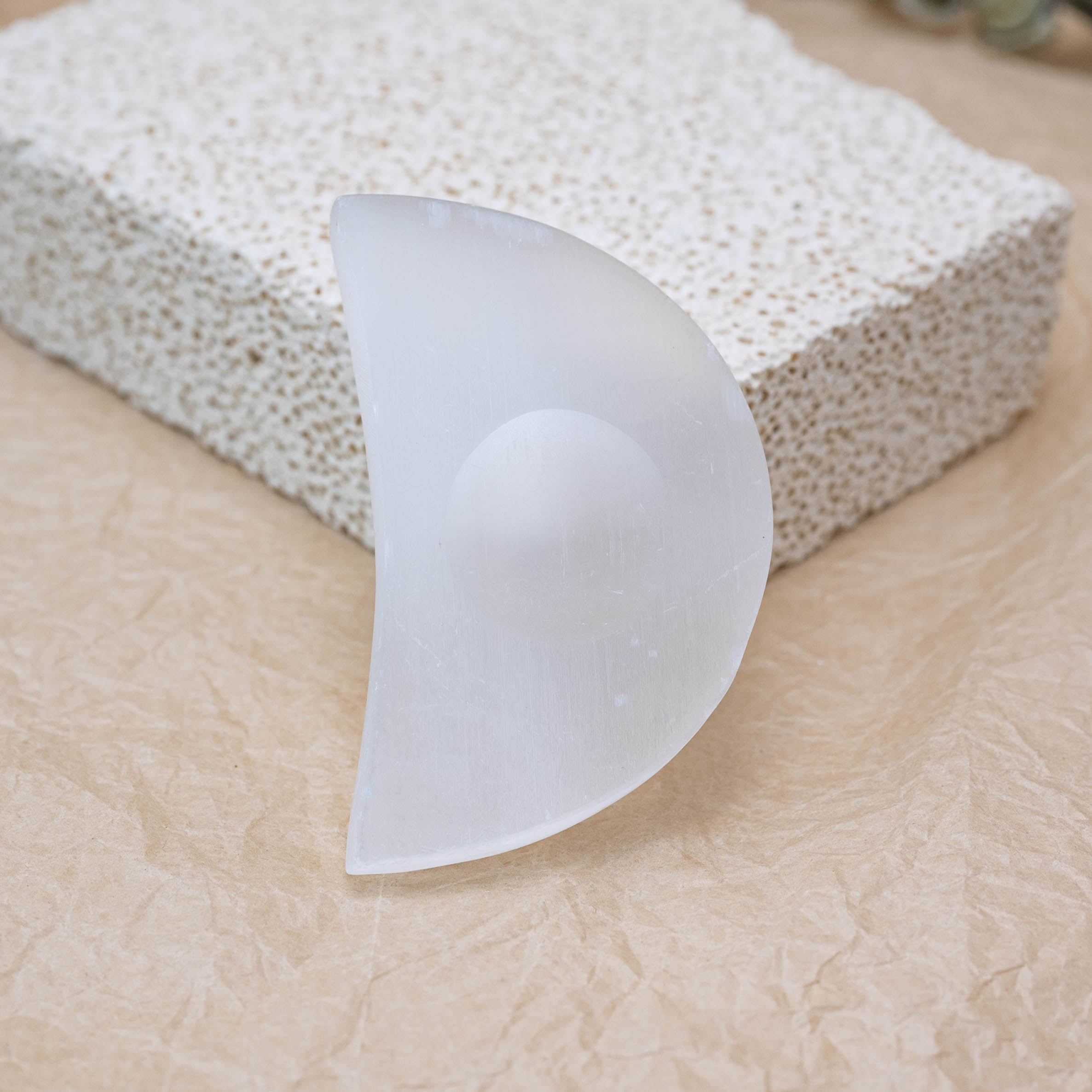 Selenite Stand for spheres