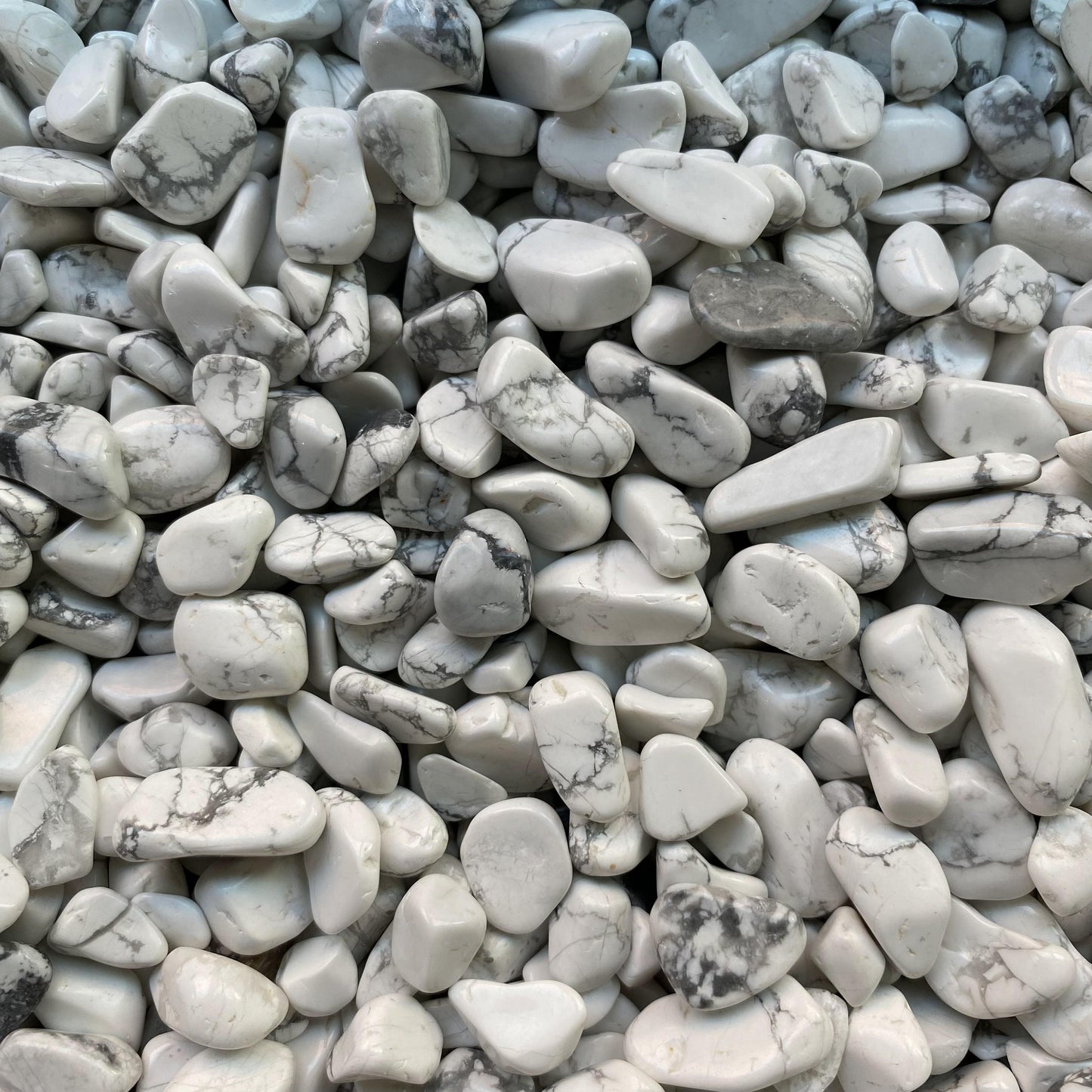 1-2cm Howlite Crushed Stones In Bulk