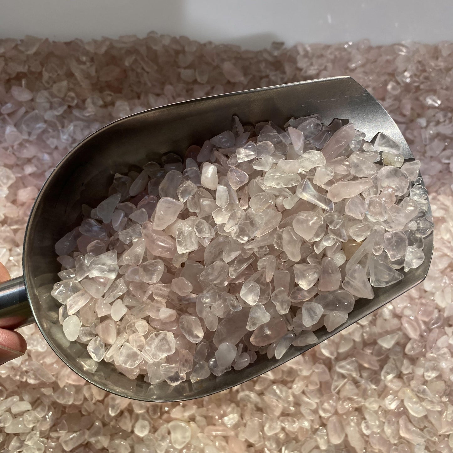 0.5-1.5cm Rose Quartz Crushed Stones In Bulk