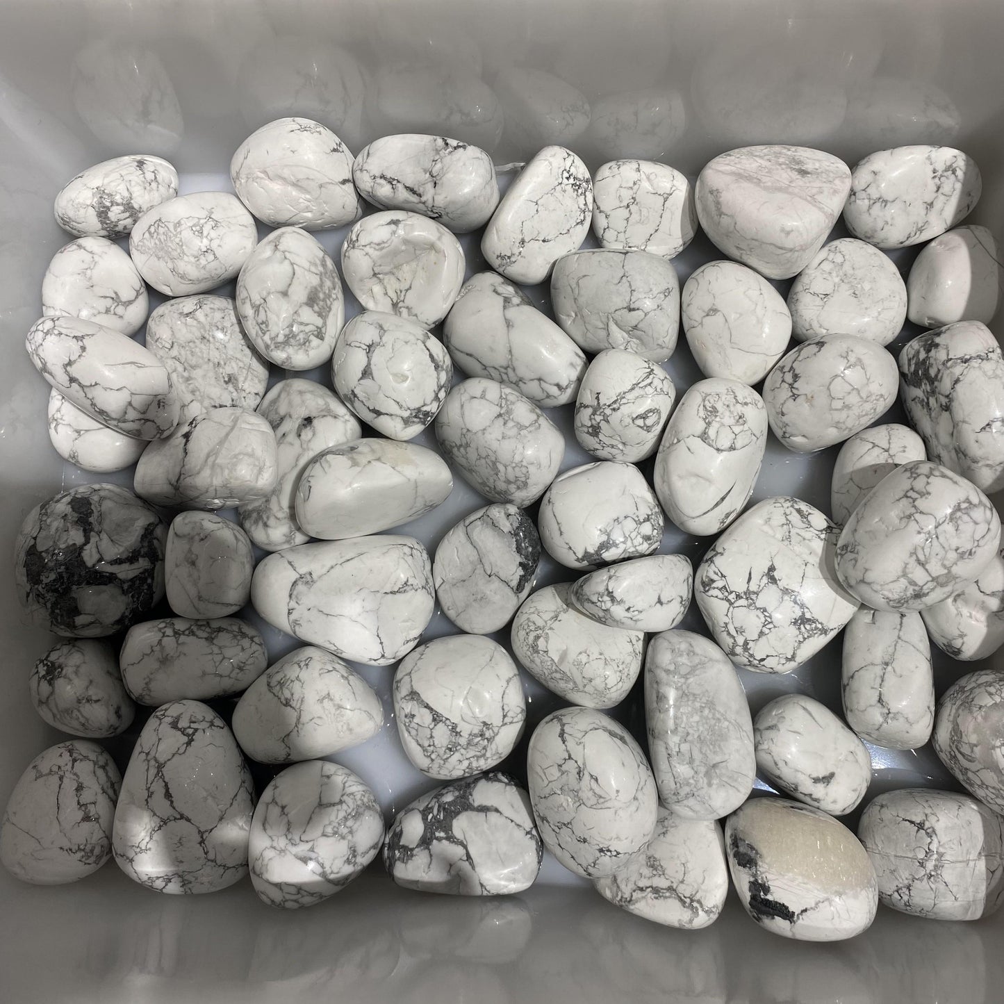 Howlite Tumbled Stones In Bulk