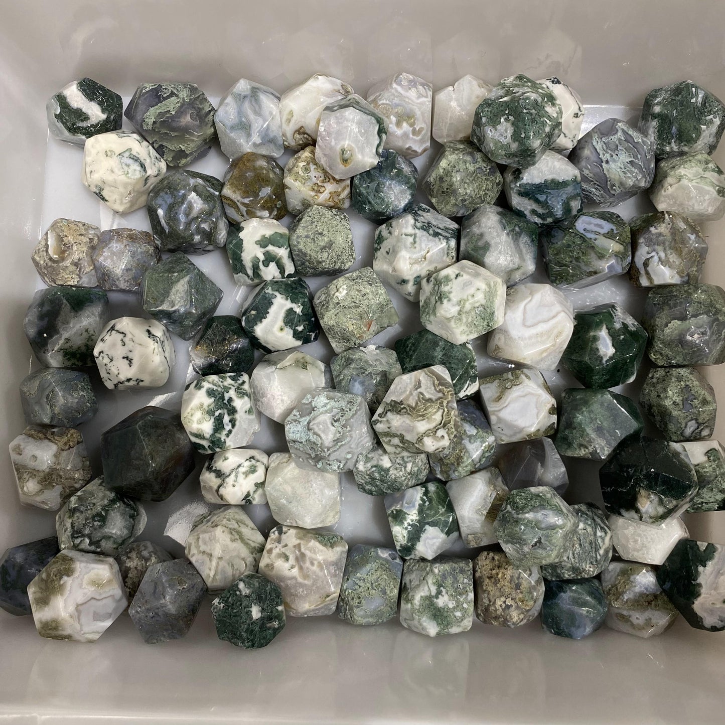 Moss Agate Polyhedron Tumbled Stones In Bulk
