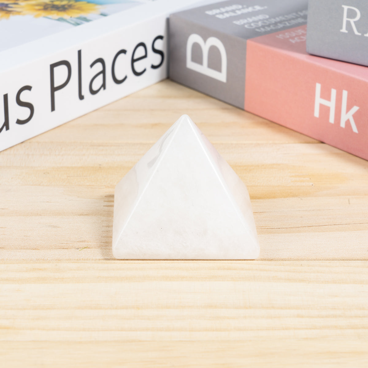 4cm Clear Quartz Pyramid In Bulk