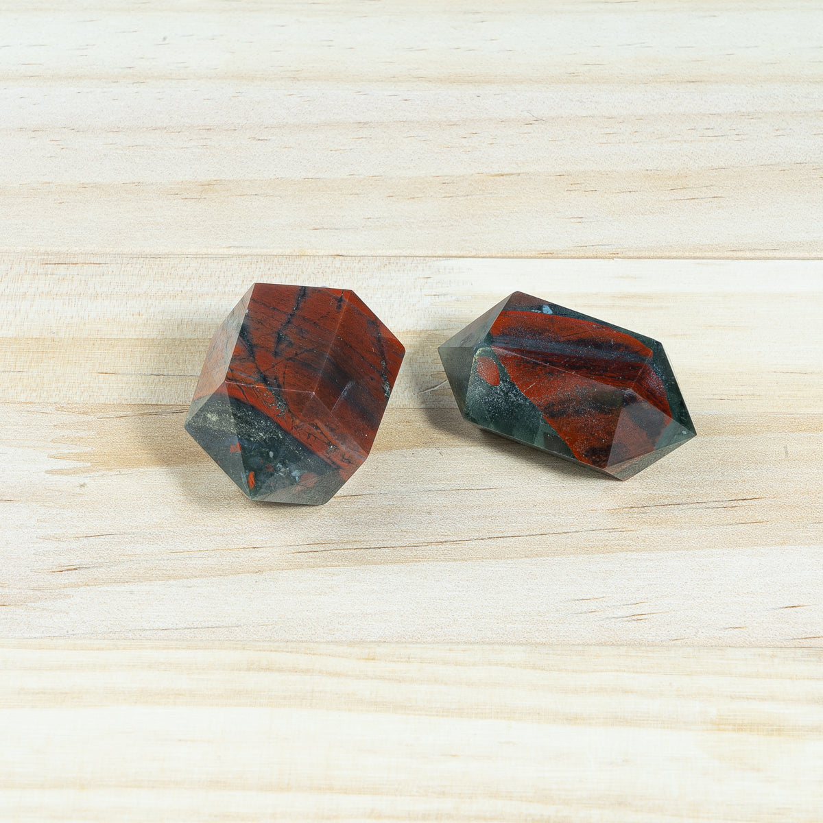 4.5cm Blood Stone Little Double-point In Bulk